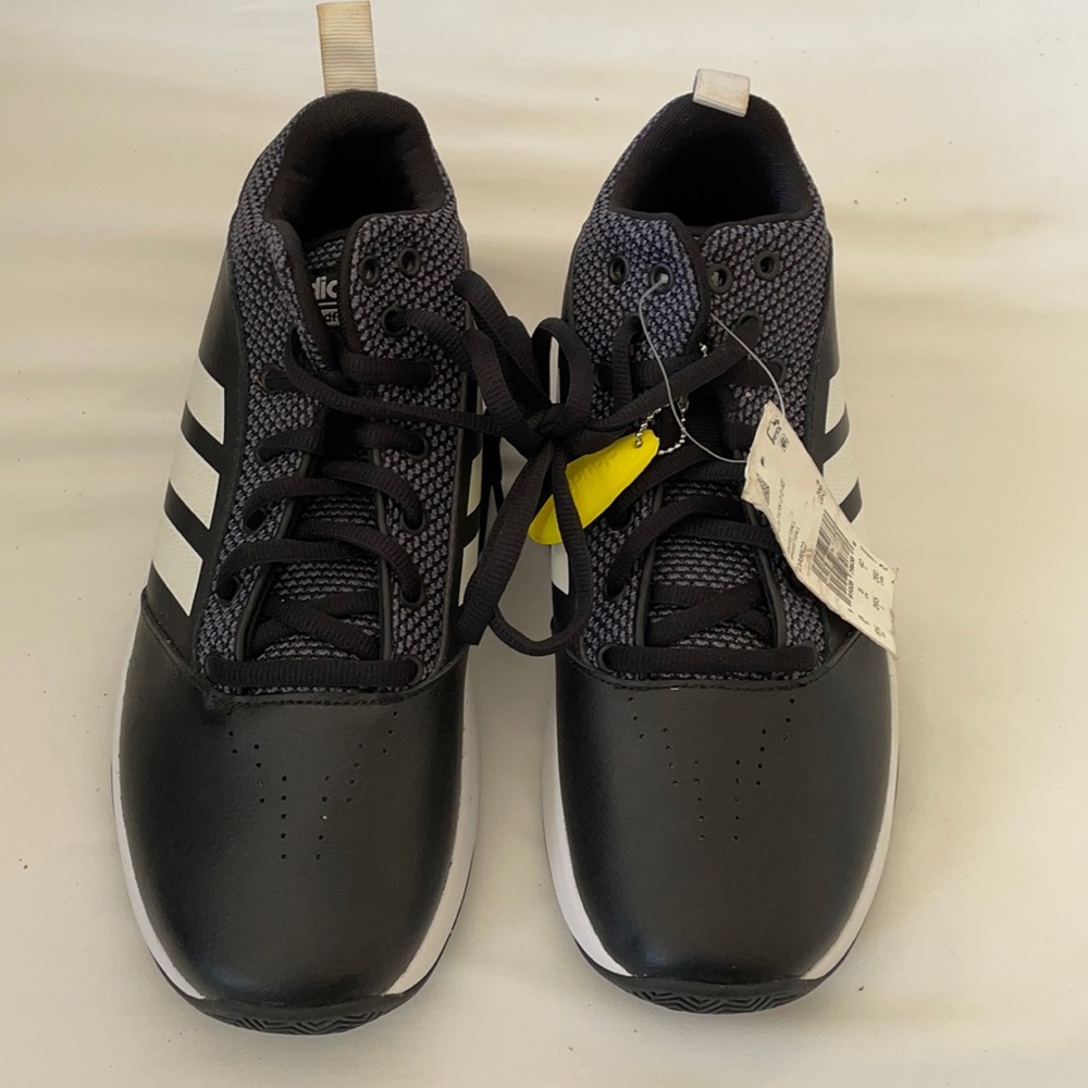 NWT - Adidas Men's Cf Ilation 2.0 Basketball Shoes